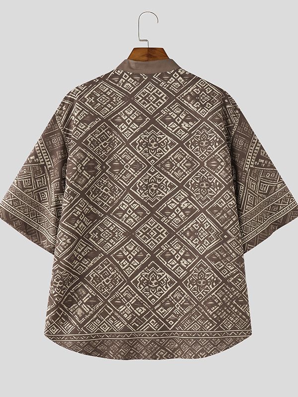 Men's Crescent Moon Geometric Print Asymmetric Placket Short Sleeve Shirt SKUL61012